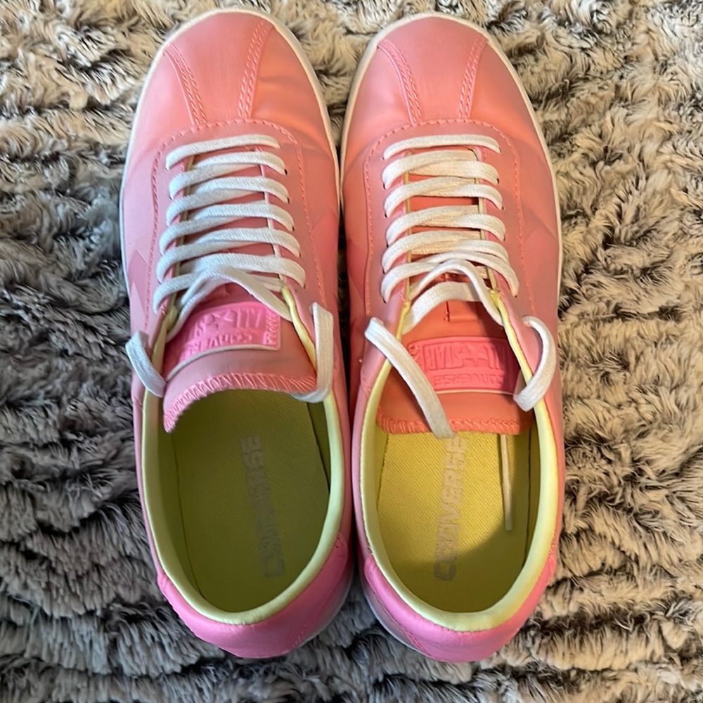 Women’s pink Converse All Stars, size 8.5